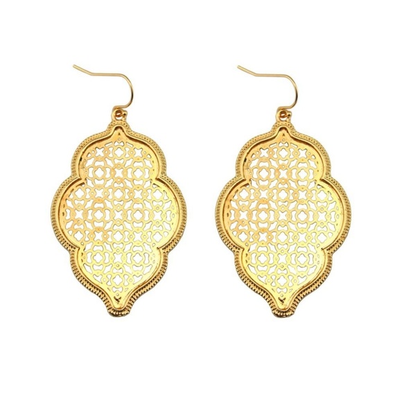REVITALIZED Jewelry - 3/$15 • Gold Moroccan Style Filigree Earrings